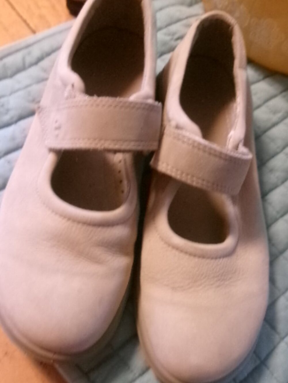 Ecco Maryjane comfort walking shoes tan strap 38 us 7.5